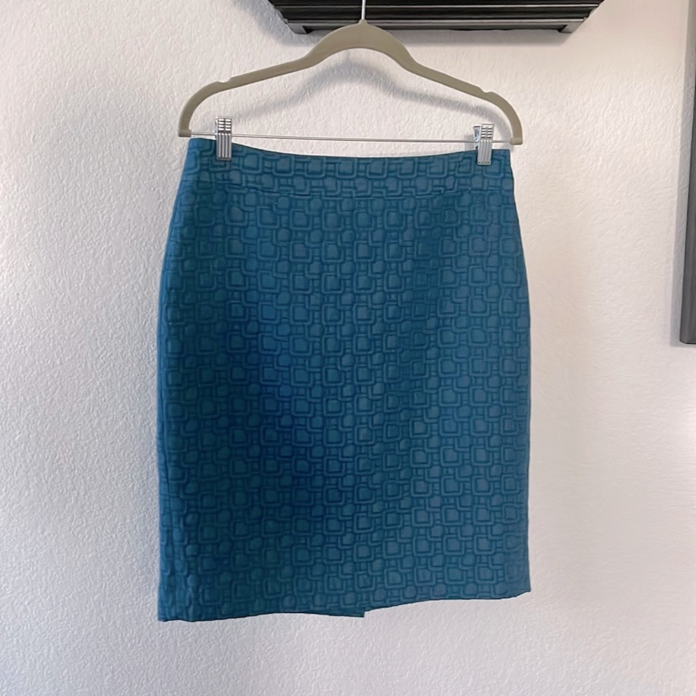 Ann Taylor skirt - size 8
